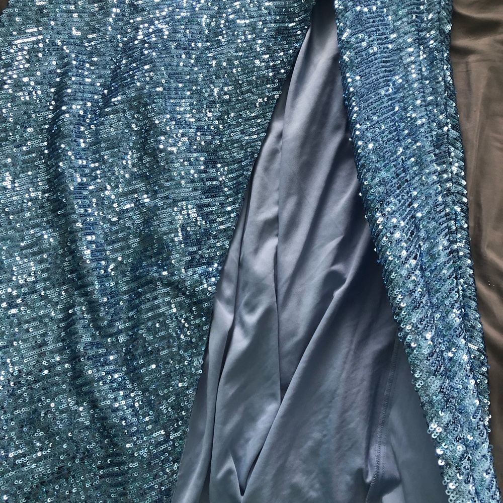 Prom Dress - Picture 3 of 6